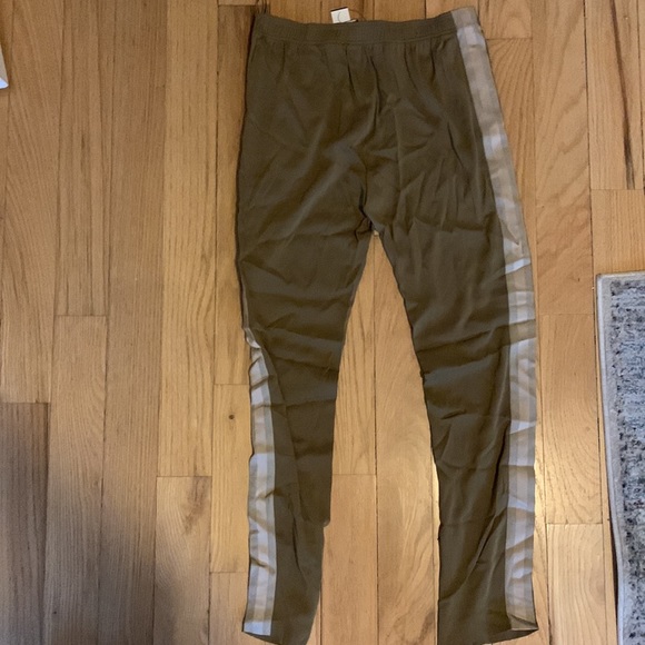 Gucci Olive Silk Pant - Picture 4 of 8
